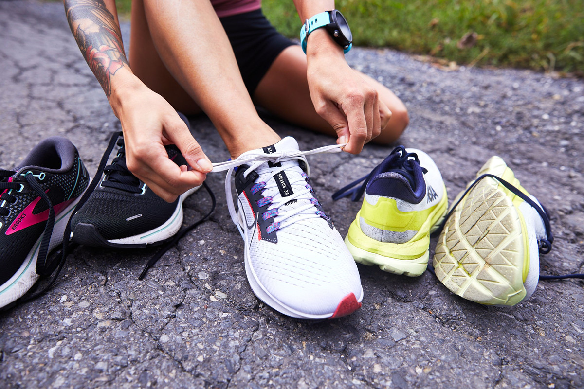 Tips On How To Buy Women Sport Shoes.